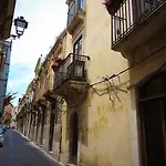 Bb Opera Dei Pupi B&B 3*