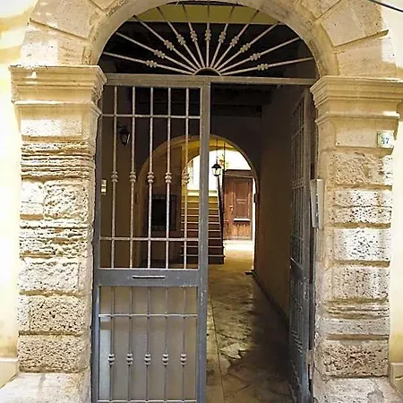 Bed & Breakfast Bb Opera Dei Pupi 3*