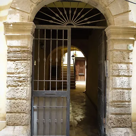 فندق مبيت وإفطار Bb Opera Dei Pupi سيراكوزا