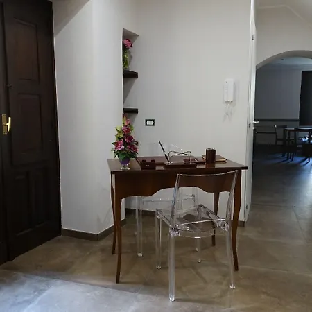 Bb Opera Dei Pupi فندق مبيت وإفطار 4*